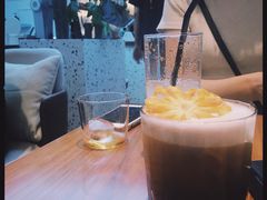 -Line 咖啡(石厦花园店)