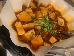 -穹六人间 people 6(岳阳路店)