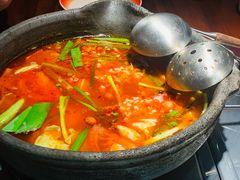 -夺欢喜贵州酸汤牛肉火锅(静安寺店)