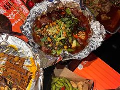 -何师烧烤Pro ·江湖川菜·小龙虾·精酿(太古里旗舰店)