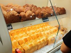 -HOT CRUSH趁热集合·现烤面包(环球港店)