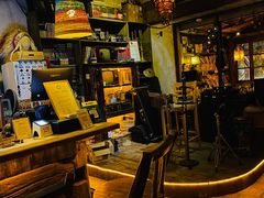 -城墙外BAR