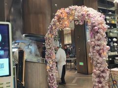 -深圳国际会展中心希尔顿酒店(前海华发冰雪世界店)
