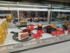面包甜点陈列柜-Tims天好咖啡·贝果(东方广场店)