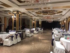 大堂-鞍山大白鲨美食酒店