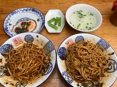-杨伯英传统杂酱面