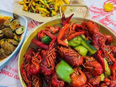 -老班长·小龙虾·鲜货烧烤大排档(金街美地店)