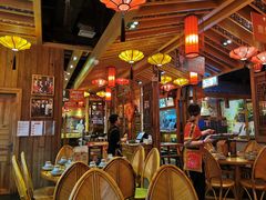 大堂-野山舂·贵州现舂酸汤火锅(鸿通城店)