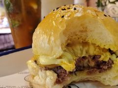 cheese&nbsp;burger-BAIA 巴亚