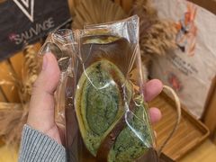 -天井·丑面包搭咖啡
