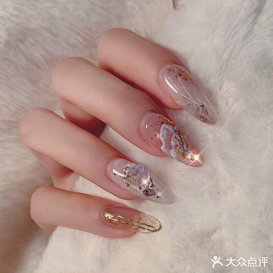 晕染款式美甲