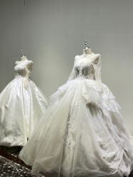 -喜爱高定婚纱摄影