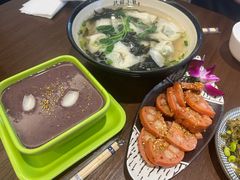 -玖鲜小笼(中山广场店)