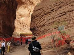 -天山神秘大峡谷