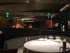-左庭右院鲜牛肉火锅黑金店(陆家嘴中心店)