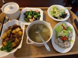 -大美母婴月子中心