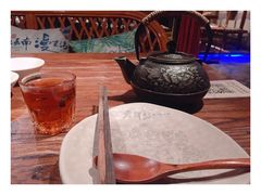 -老牌坊云南鱼豆花火锅(嵩山店)