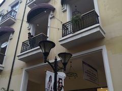 -王府井奥莱临潼小镇(临潼店)