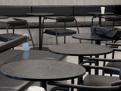 -M Stand(南京紫峰大厦店)
