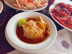 -荣誉国际酒店-云顶旋转餐厅