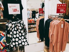 -优衣库(武汉国际广场店)