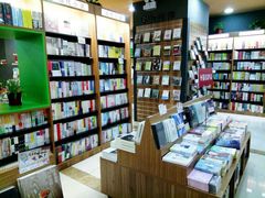 -新华书店(泉城路店)