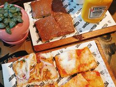 -查特花园美食广场(西单大悦城店)