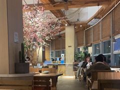 -蜜桃餐厅·伴山(湖滨商业街店)