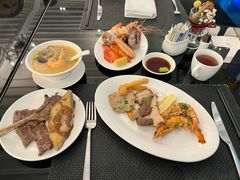 -圣丰索菲特·2 On 988 Café 自助餐厅