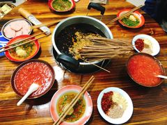 -咏勝锑锅麻辣烫(净居寺路总店)