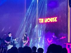 -TZ House音乐现场(来福士中心店)