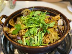 -胡须佬鸡煲四季火锅(龙珠大道店)