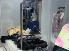 -福奈特洗衣洗鞋(宝华广场店)