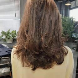 -悦·臻时美发沙龙