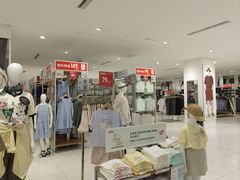 -优衣库(南京建邺万达广场店)