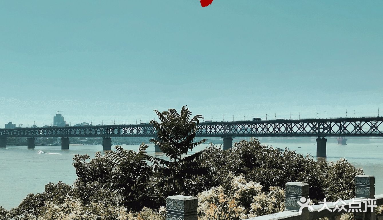 武汉免费小众景点，这江景真的绝了！