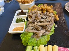 -伊带伊路新疆美食府(呼家楼店)