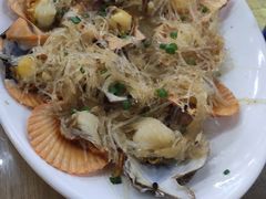 蒜蓉粉丝蒸扇贝-明记海鲜大排档(巽寮湾店)