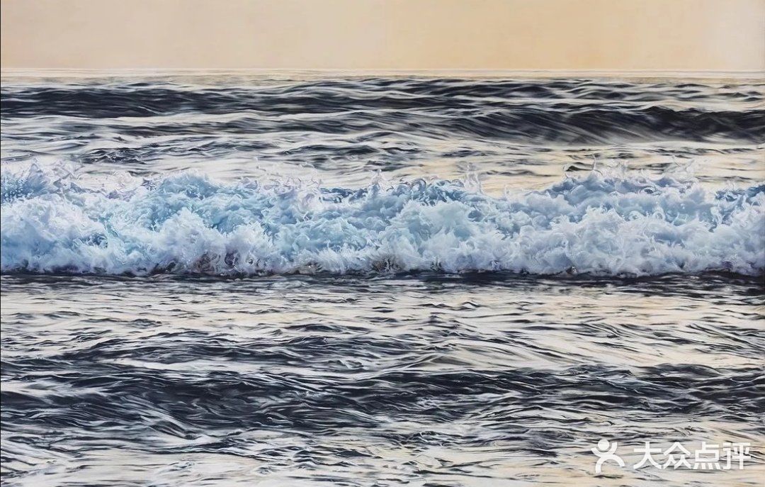 可曾听闻一笑百花开，喜欢画冰山的美女画家😙