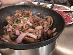 -胡须佬鸡煲四季火锅店(石厦西村直营店)