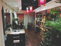 -大匠工房古船木艺术餐厅·猪肚鸡专门店(长白仙岛店)