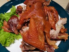 百杰特色熏鸡-小船渔村•大连菜•大连焖鱼(黄河路店)