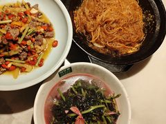 -绿草地·湘菜(酃湖师院店)