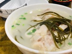 -雷祖芳老妈蹄花店