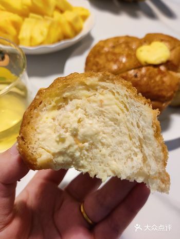 来城阳吃饭,正好离收藏的这家面包店很近 直接骑车过来