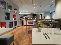 -潮一不贰·法式甜品·生日蛋糕·西式简餐(外滩店)