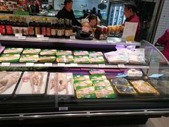 -中百仓储超市有限公司(越秀星汇维港店)