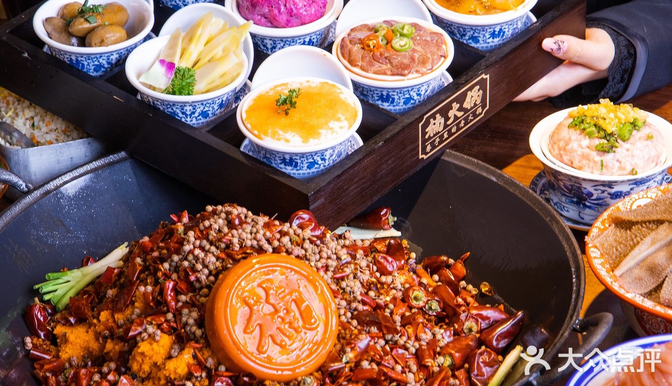 重庆火锅排队王！火锅界甜品天花板-楠火锅真的太好吃了！！！