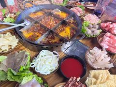 -乖嬢嬢重庆老火锅(南联店)