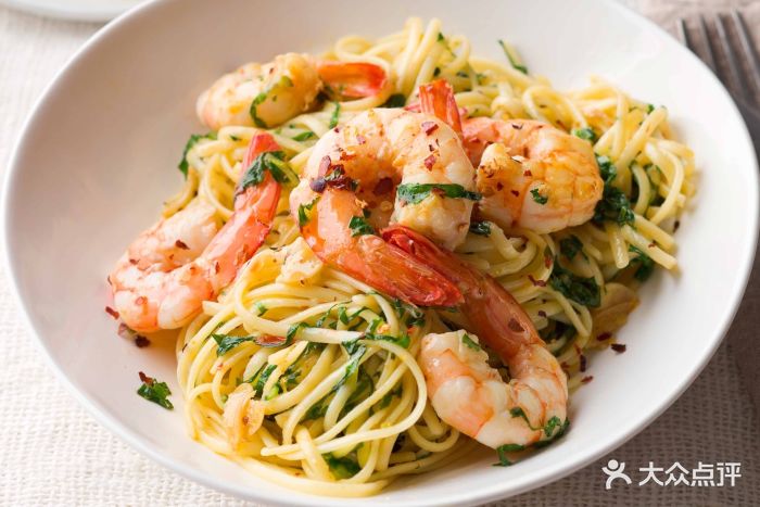 gebrwurst香肠兄弟-德国香肠啤酒餐吧(时代天街店)蒜油鲜虾意面图片